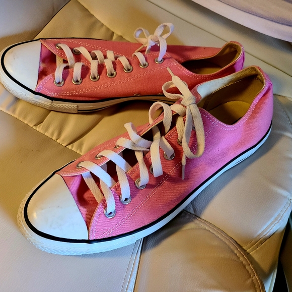 CONVETSE ALL STAR Pink Canvas Sneakers - Picture 1 of 8